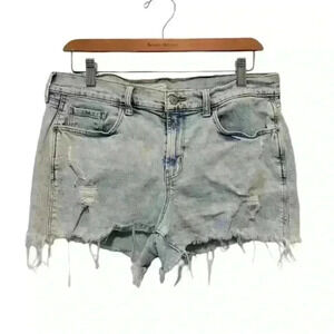 Old Navy Boyfriend Light Wash Jean Shorts. Distressed/Frayed Women’s Size 10